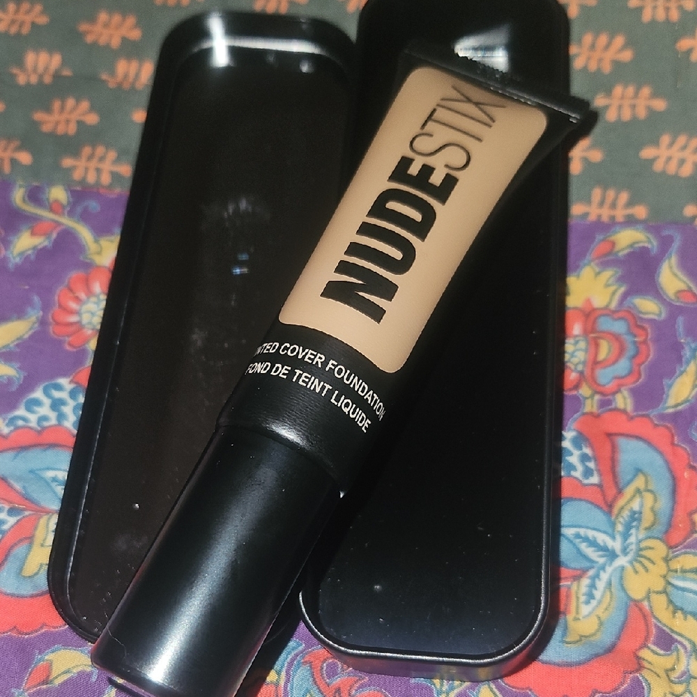 NUDESTIX Nude 6 Tinted Cover Foundation New